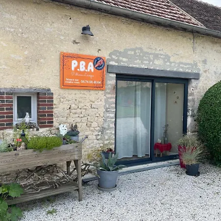 Le Bourg D'aunou, Petit Dejeuner Compris Bed & Breakfast