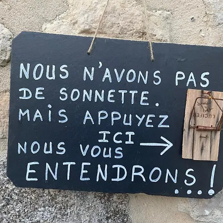 Le Bourg D'aunou, Petit Dejeuner Compris Bed & Breakfast 3*