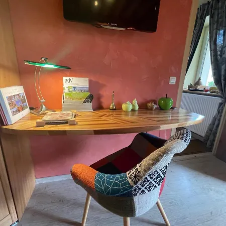 Le Bourg D'aunou, Petit Dejeuner Compris Bed & Breakfast 3*