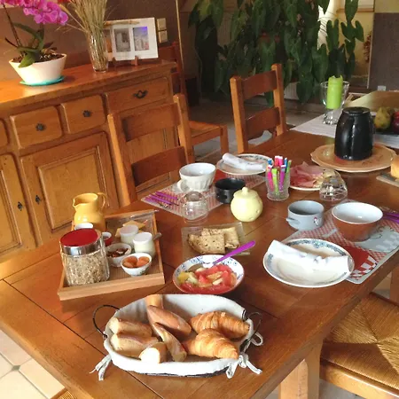 Le Bourg D'aunou, Petit Dejeuner Compris Bed & Breakfast 3*