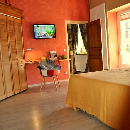 Le Bourg D'aunou, Petit Dejeuner Compris Bed & Breakfast 3*