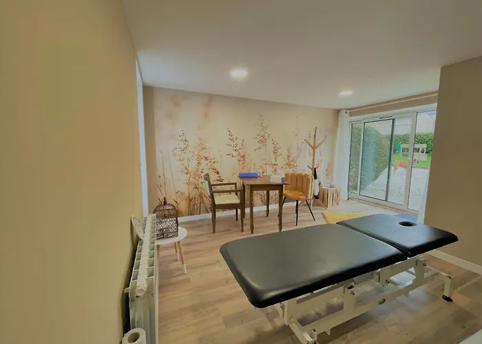 Le Bourg D'aunou, Petit Dejeuner Compris Bed & Breakfast 3*