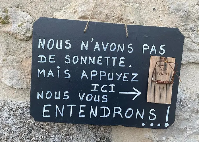 Le Bourg D'aunou, Petit Dejeuner Compris Bed & Breakfast 3*