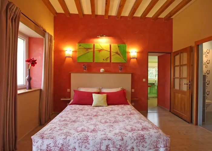 Le Bourg D'aunou, Petit Dejeuner Compris