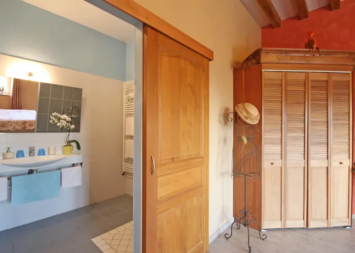 Bed & Breakfast Le Bourg D'aunou, Petit Dejeuner Compris 3*