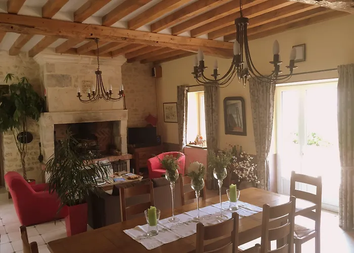 Bed & Breakfast Le Bourg D'aunou, Petit Dejeuner Compris 3*