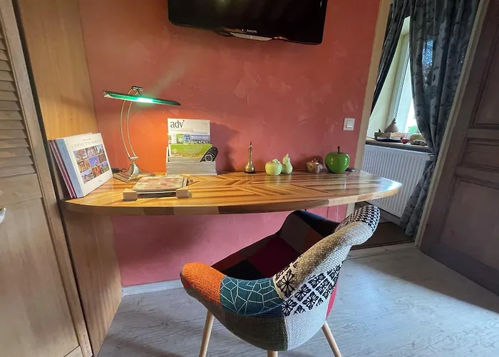 Bed & Breakfast Le Bourg D'aunou, Petit Dejeuner Compris 3*