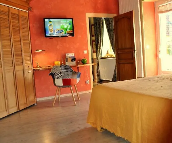 Le Bourg D'aunou, Petit Dejeuner Compris Bed & Breakfast 3*